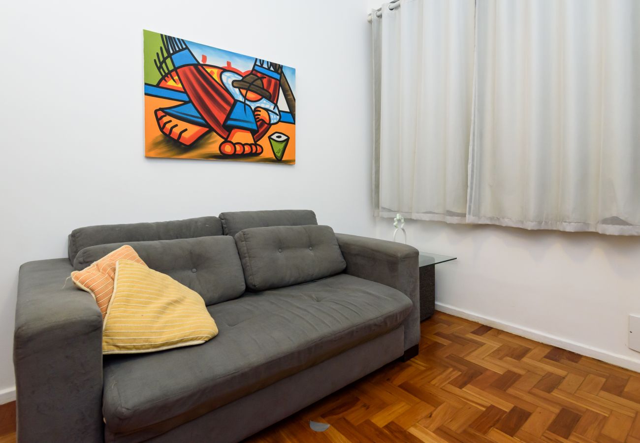 Apartment in Rio de Janeiro - Sossego em Copa | Vista arborizada | BR1009