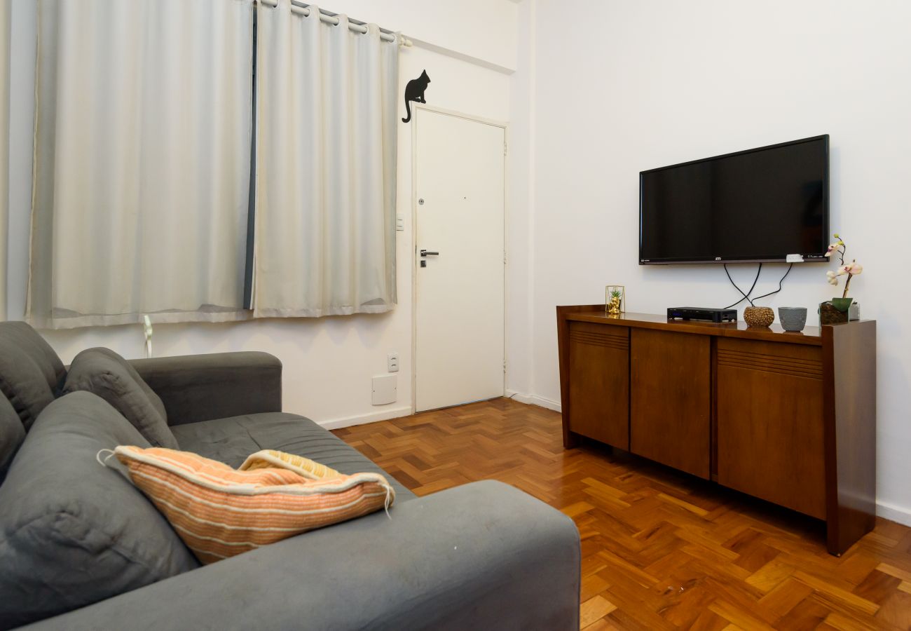 Apartment in Rio de Janeiro - Sossego em Copa | Vista arborizada | BR1009