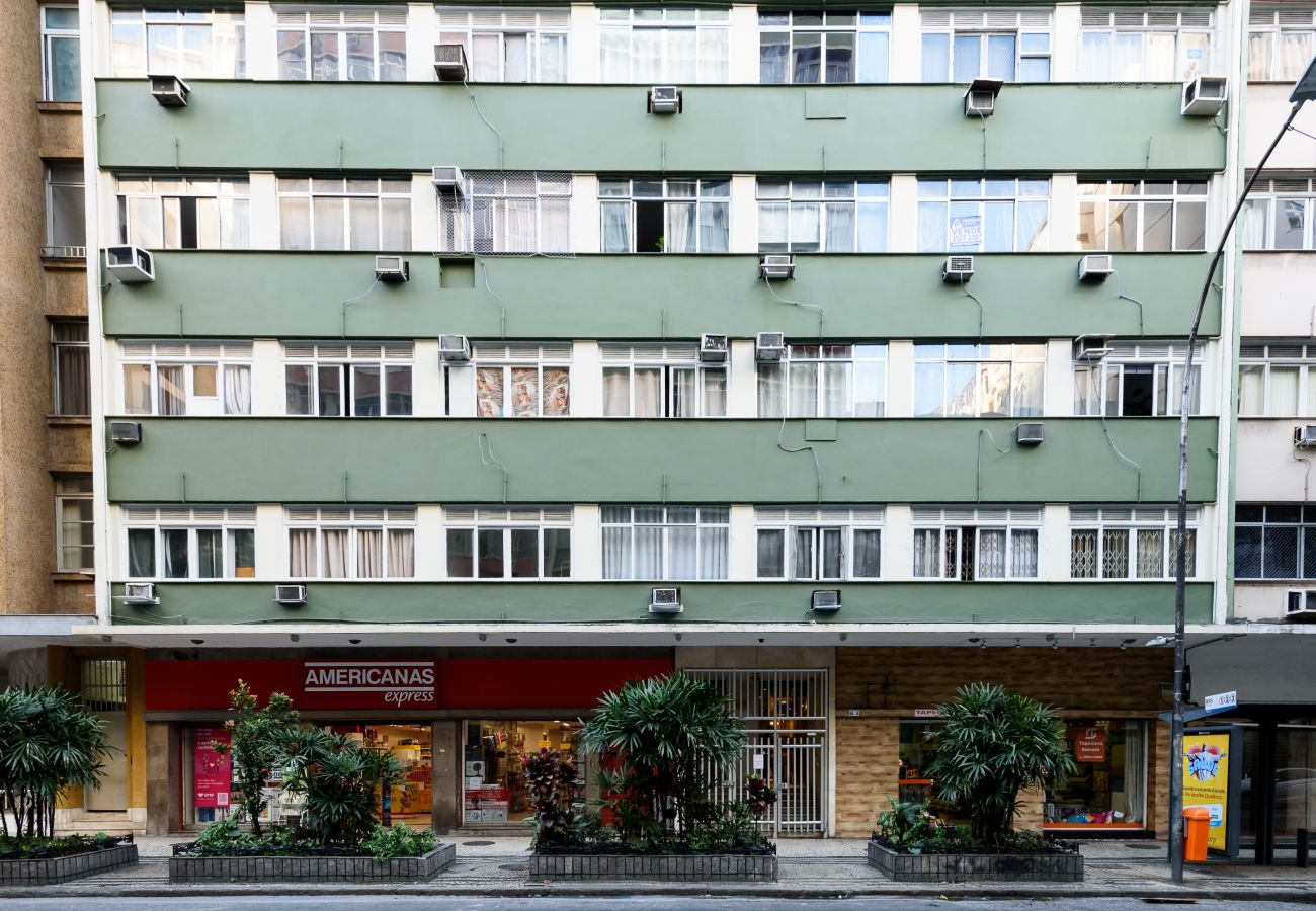 Apartment in Rio de Janeiro - Sossego em Copa | Vista arborizada | BR1009