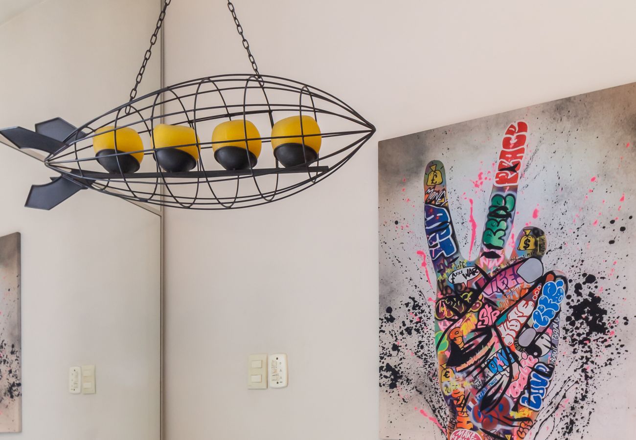 Apartment in Rio de Janeiro - 450 metros da praia do Leme | PI401