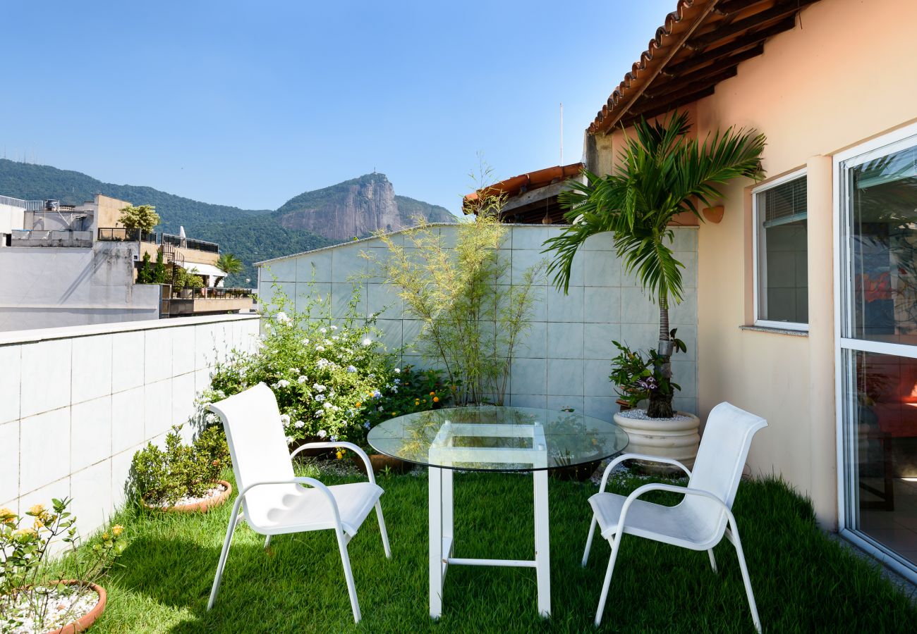 Apartment in Rio de Janeiro - Cobertura em Ipanema |Vista p/ o Cristo| MQC502 