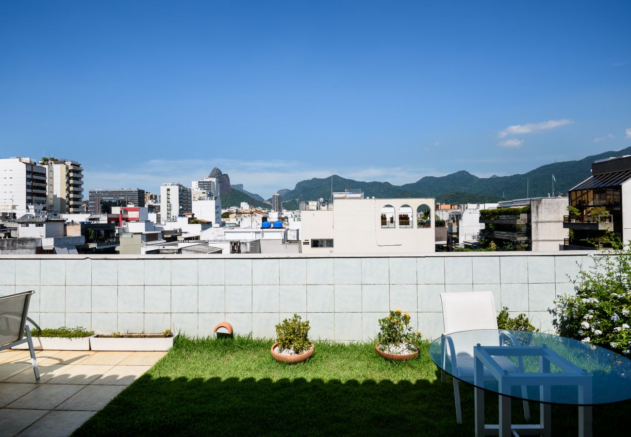 Apartment in Rio de Janeiro - Cobertura em Ipanema |Vista p/ o Cristo| MQC502 