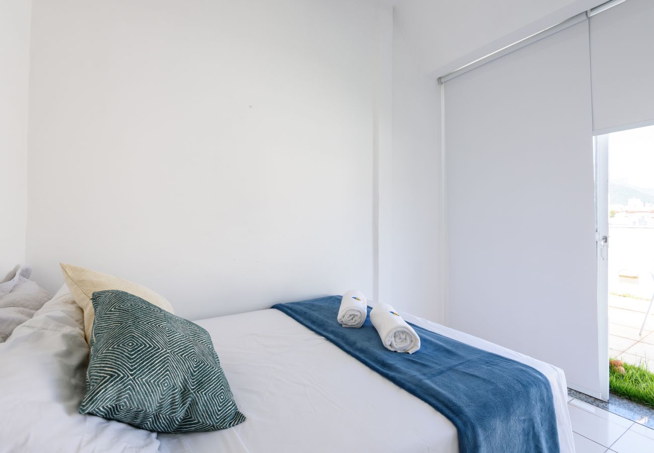 Apartment in Rio de Janeiro - Cobertura em Ipanema |Vista p/ o Cristo| MQC502 