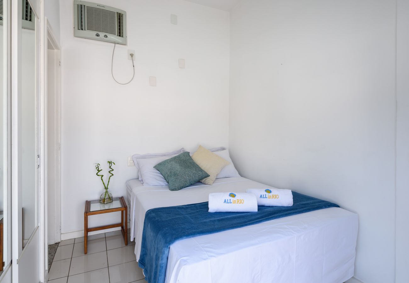 Apartment in Rio de Janeiro - Cobertura em Ipanema |Vista p/ o Cristo| MQC502 