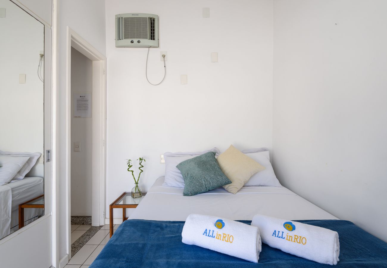 Apartment in Rio de Janeiro - Cobertura em Ipanema |Vista p/ o Cristo| MQC502 