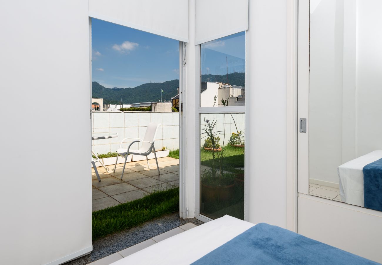 Apartment in Rio de Janeiro - Cobertura em Ipanema |Vista p/ o Cristo| MQC502 