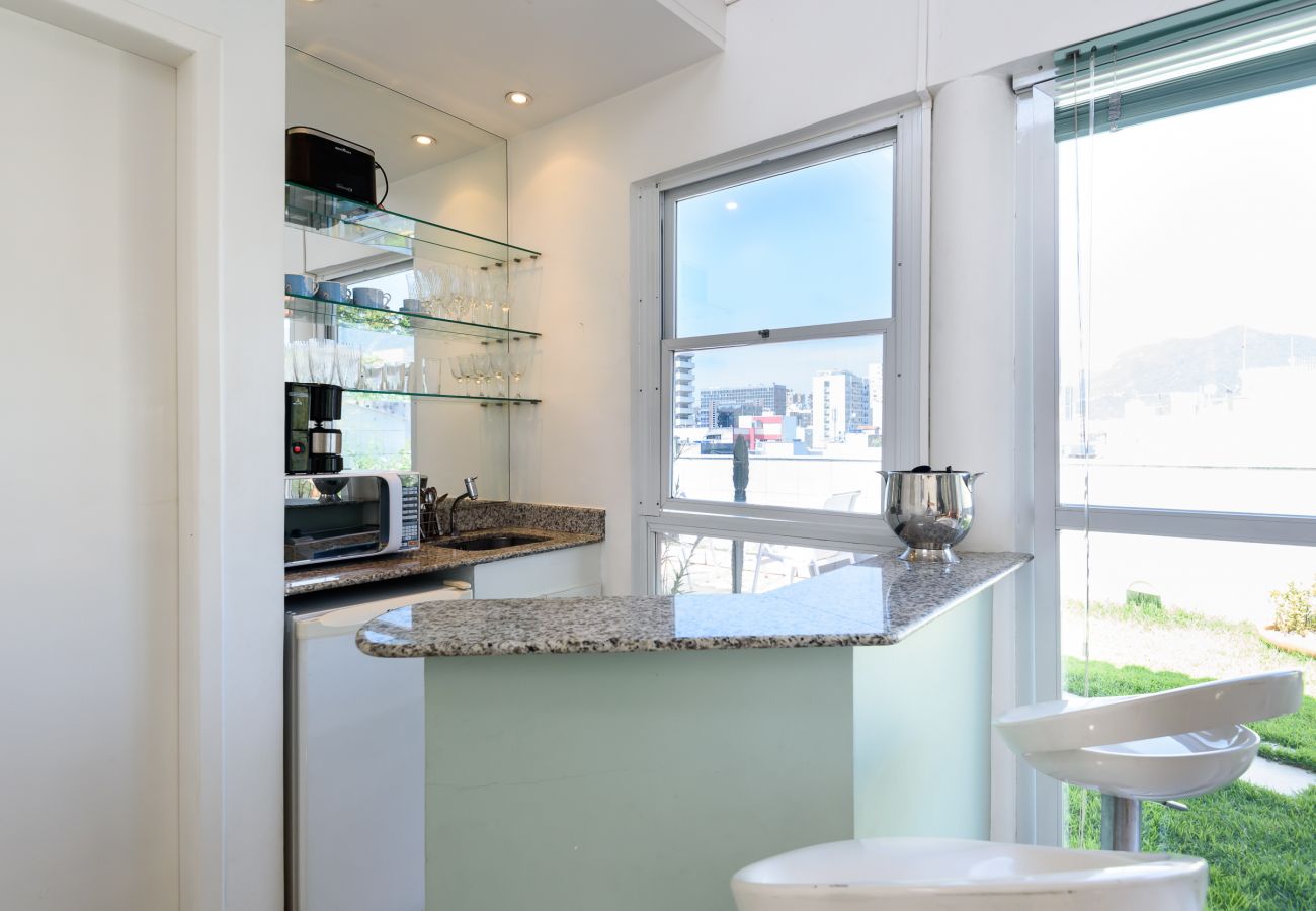 Apartment in Rio de Janeiro - Cobertura em Ipanema |Vista p/ o Cristo| MQC502 
