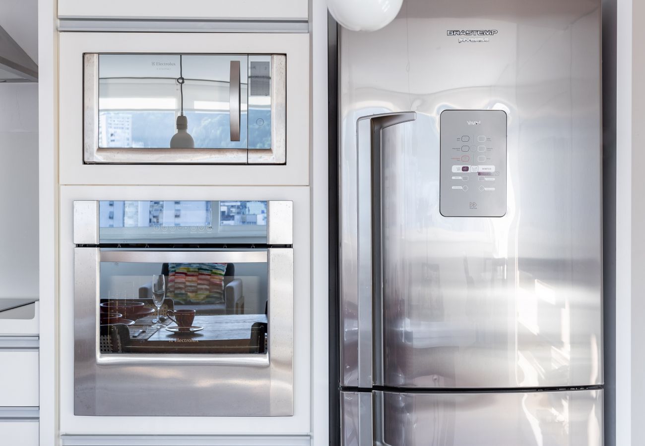 Apartment in Rio de Janeiro - Belo no Leblon |Vista p/ Morro 2 irmãos| GUC6 ZN1