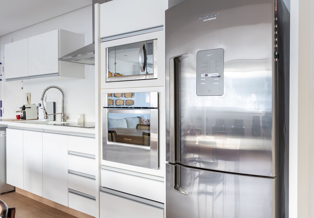 Apartment in Rio de Janeiro - Belo no Leblon |Vista p/ Morro 2 irmãos| GUC6 ZN1