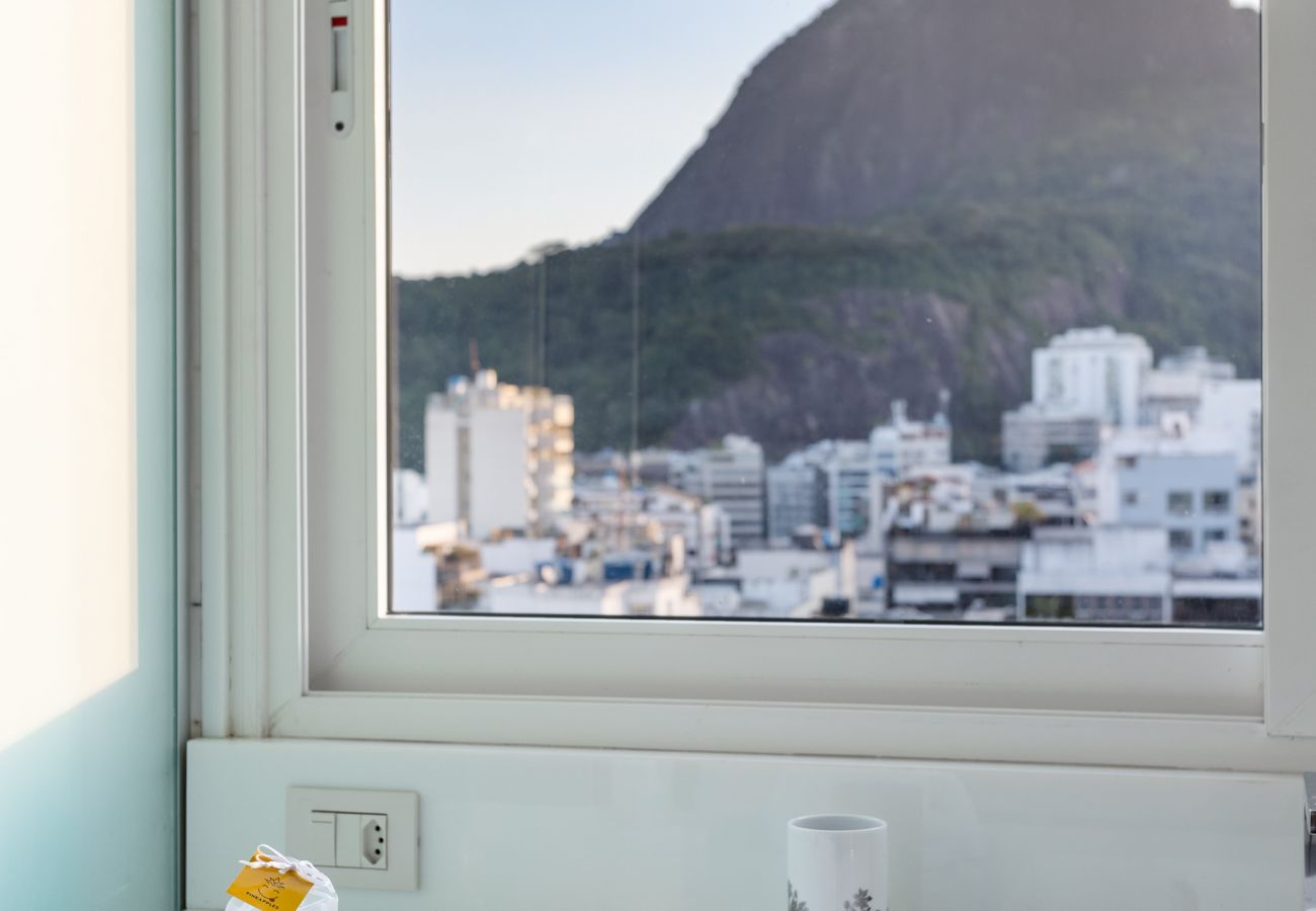 Apartment in Rio de Janeiro - Belo no Leblon |Vista p/ Morro 2 irmãos| GUC6 ZN1