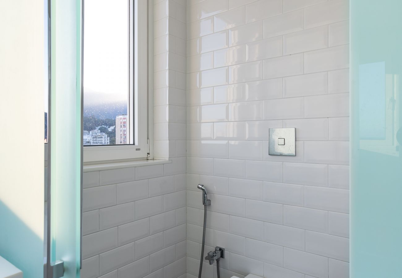 Apartment in Rio de Janeiro - Belo no Leblon |Vista p/ Morro 2 irmãos| GUC6 ZN1