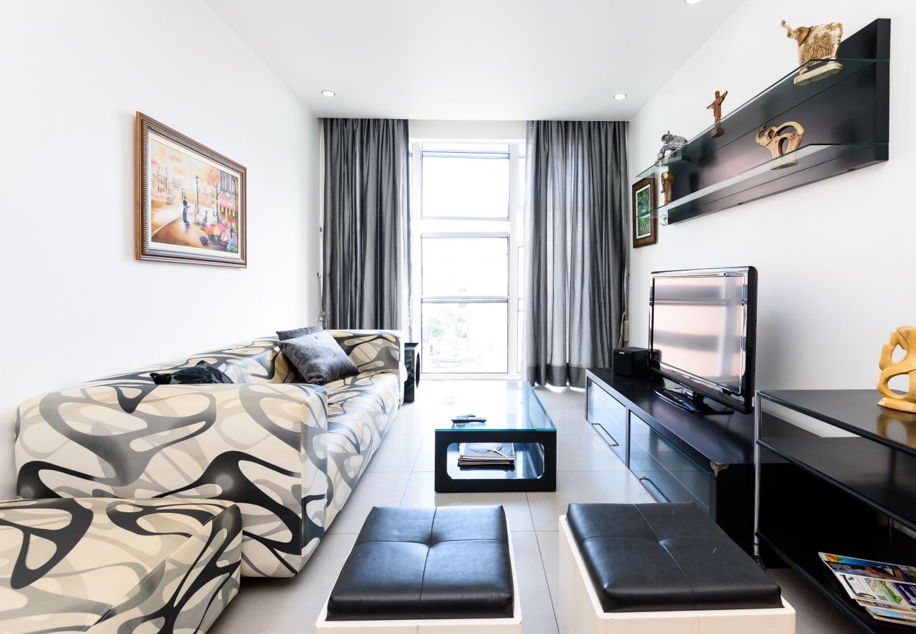 Apartment in Rio de Janeiro - Excelente em Ipanema |Ambiente familiar| BT101 