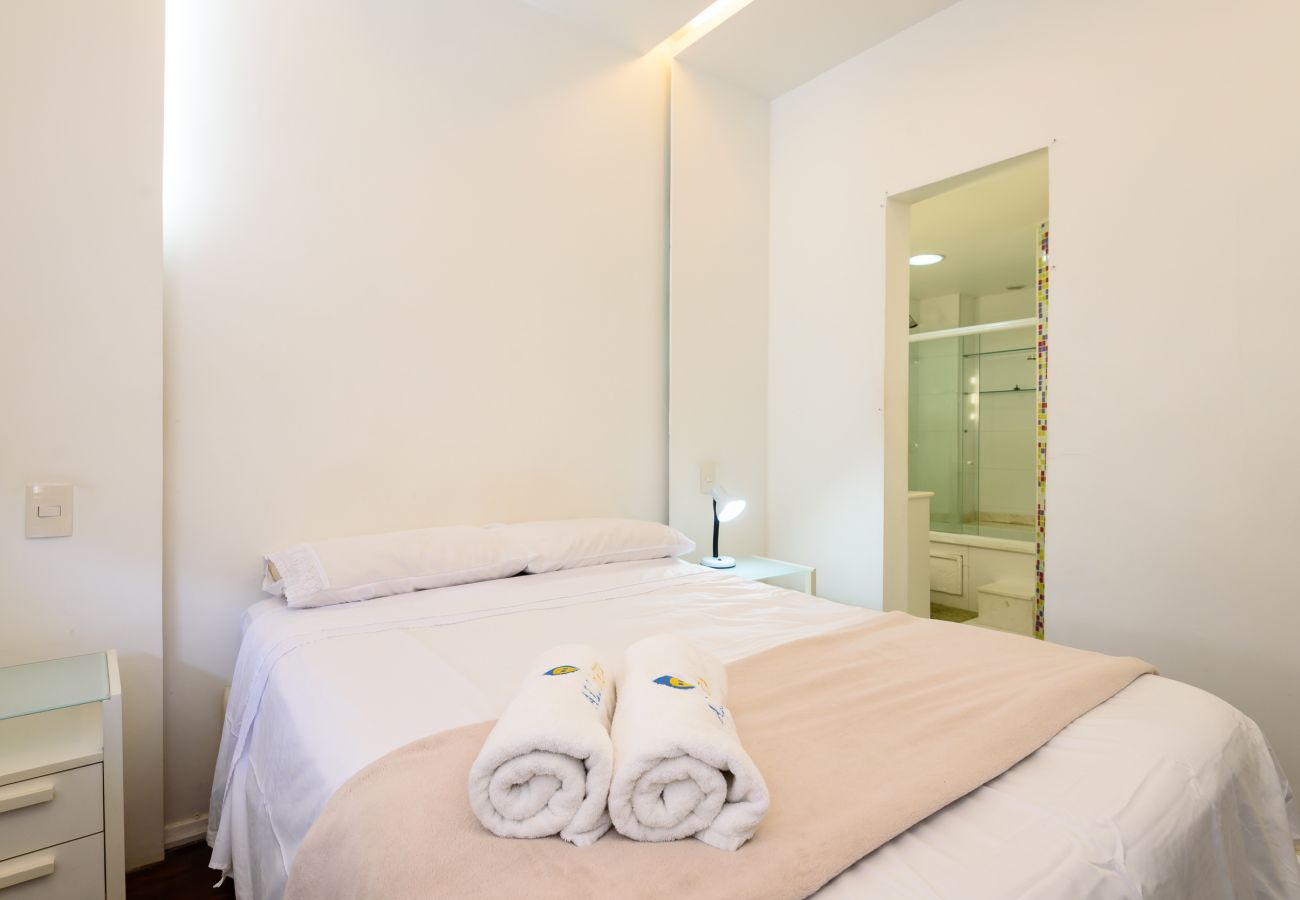 Apartment in Rio de Janeiro - Excelente em Ipanema |Ambiente familiar| BT101 