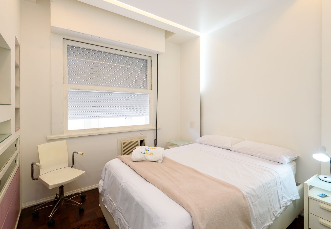 Apartment in Rio de Janeiro - Excelente em Ipanema |Ambiente familiar| BT101 