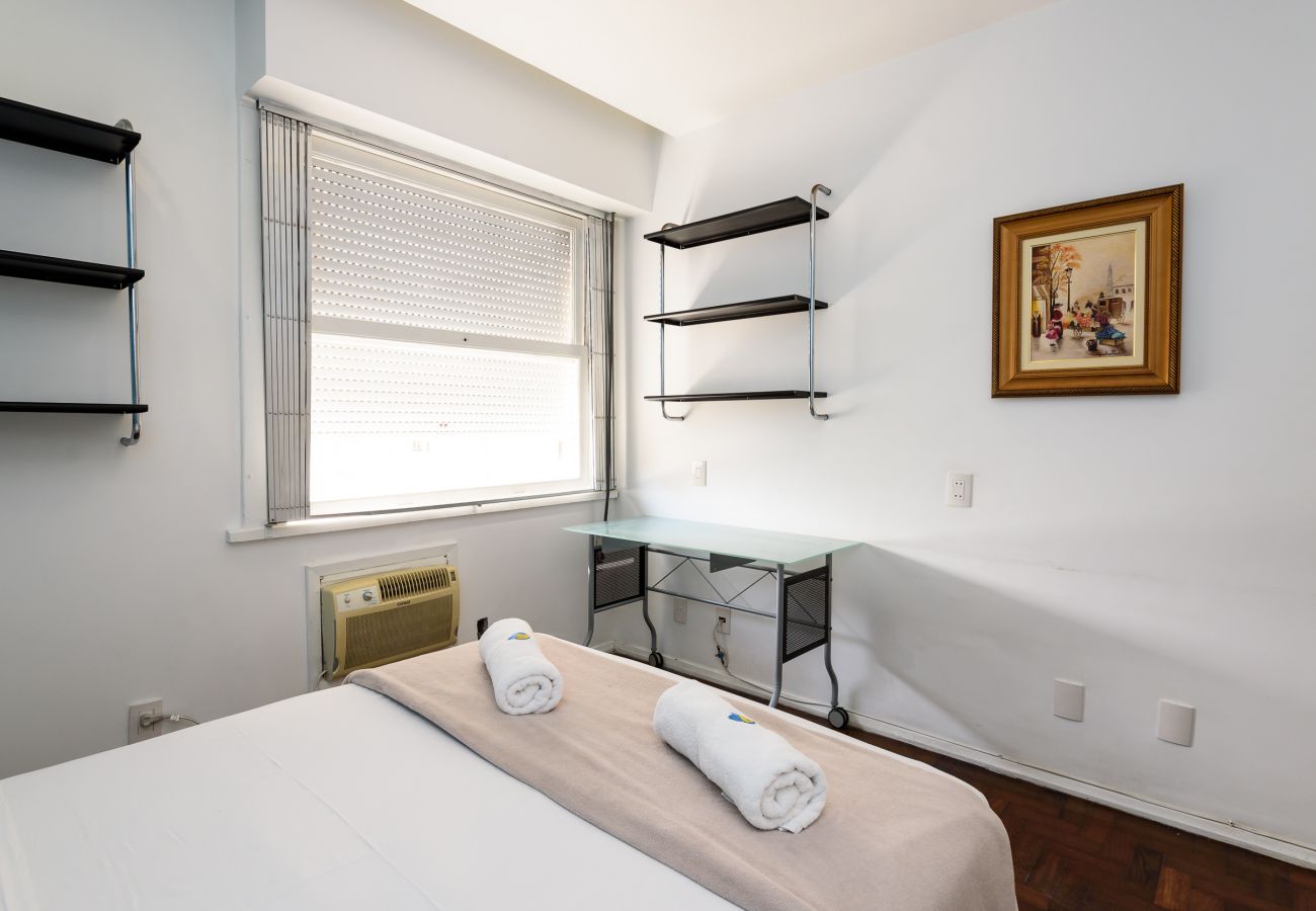 Apartment in Rio de Janeiro - Excelente em Ipanema |Ambiente familiar| BT101 