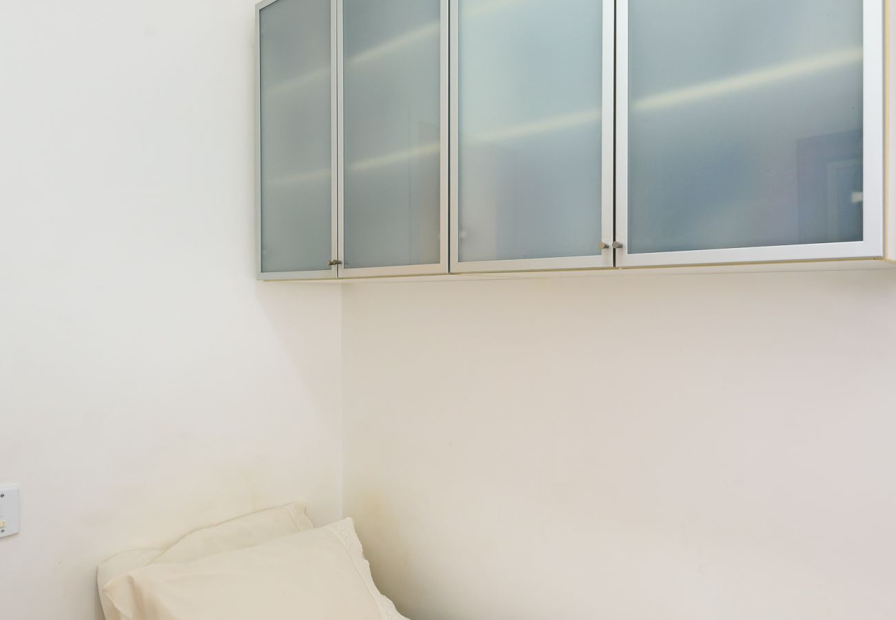 Apartment in Rio de Janeiro - Excelente em Ipanema |Ambiente familiar| BT101 
