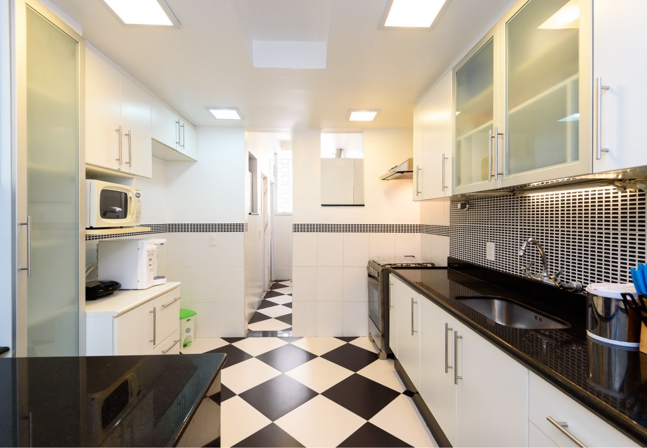 Apartment in Rio de Janeiro - Excelente em Ipanema |Ambiente familiar| BT101 