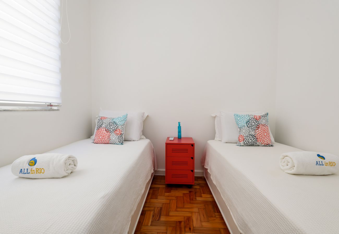 Apartment in Rio de Janeiro - 3 minutos da praia de Ipanema | PM402