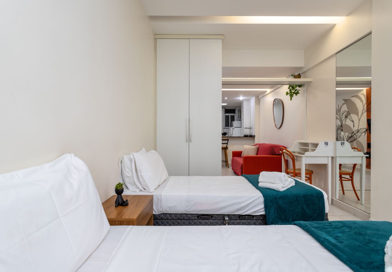 Apartment in Rio de Janeiro - 3 minutos da praia de Copacabana | DF219