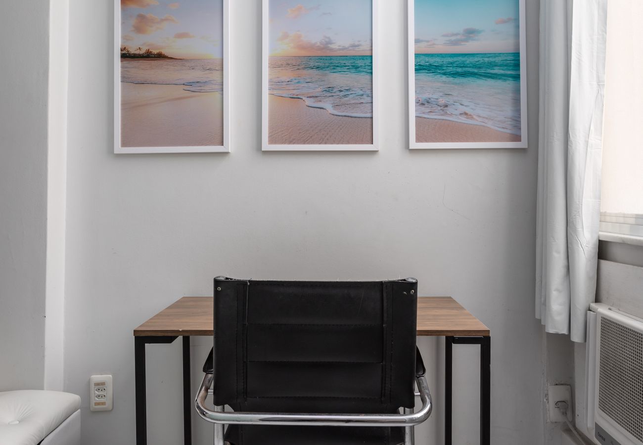 Apartment in Rio de Janeiro - Estilo em Copacabana | Próximo a praia | BR403