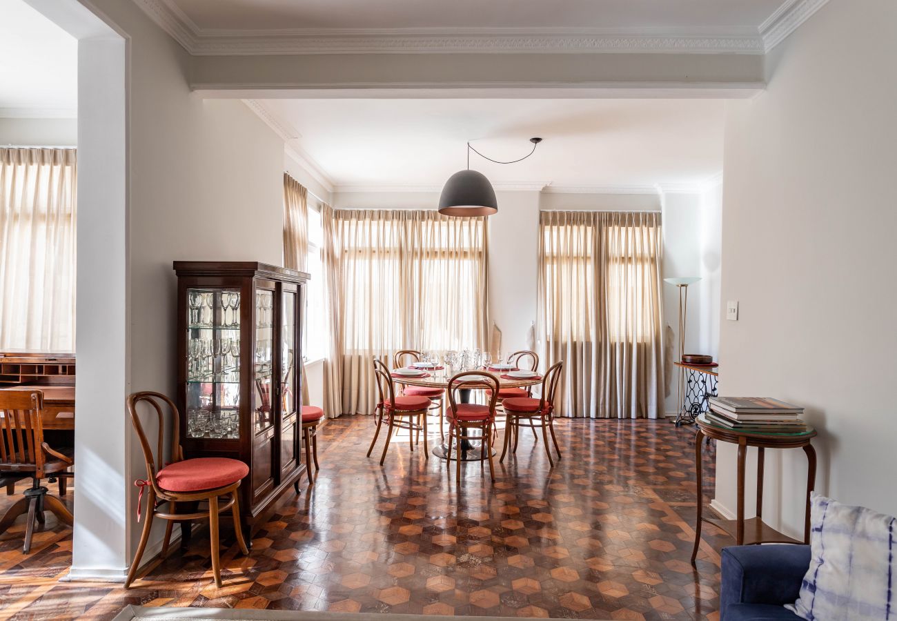 Apartment in Rio de Janeiro - Refúgio literário, próximo ao Arpoador | FCO501