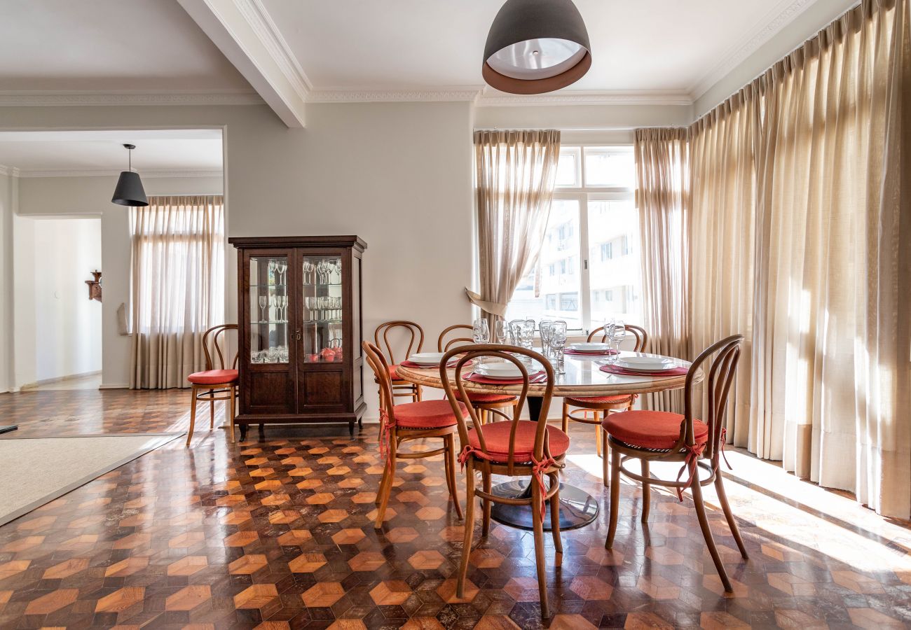 Apartment in Rio de Janeiro - Refúgio literário, próximo ao Arpoador | FCO501
