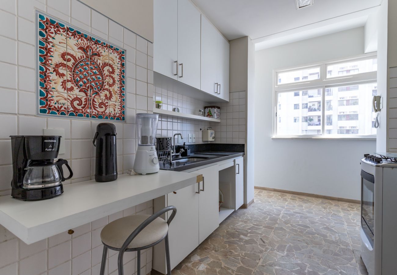 Apartment in Rio de Janeiro - Refúgio literário, próximo ao Arpoador | FCO501