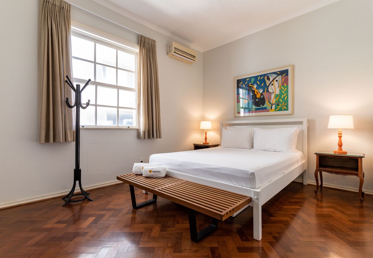 Apartment in Rio de Janeiro - Refúgio literário, próximo ao Arpoador | FCO501
