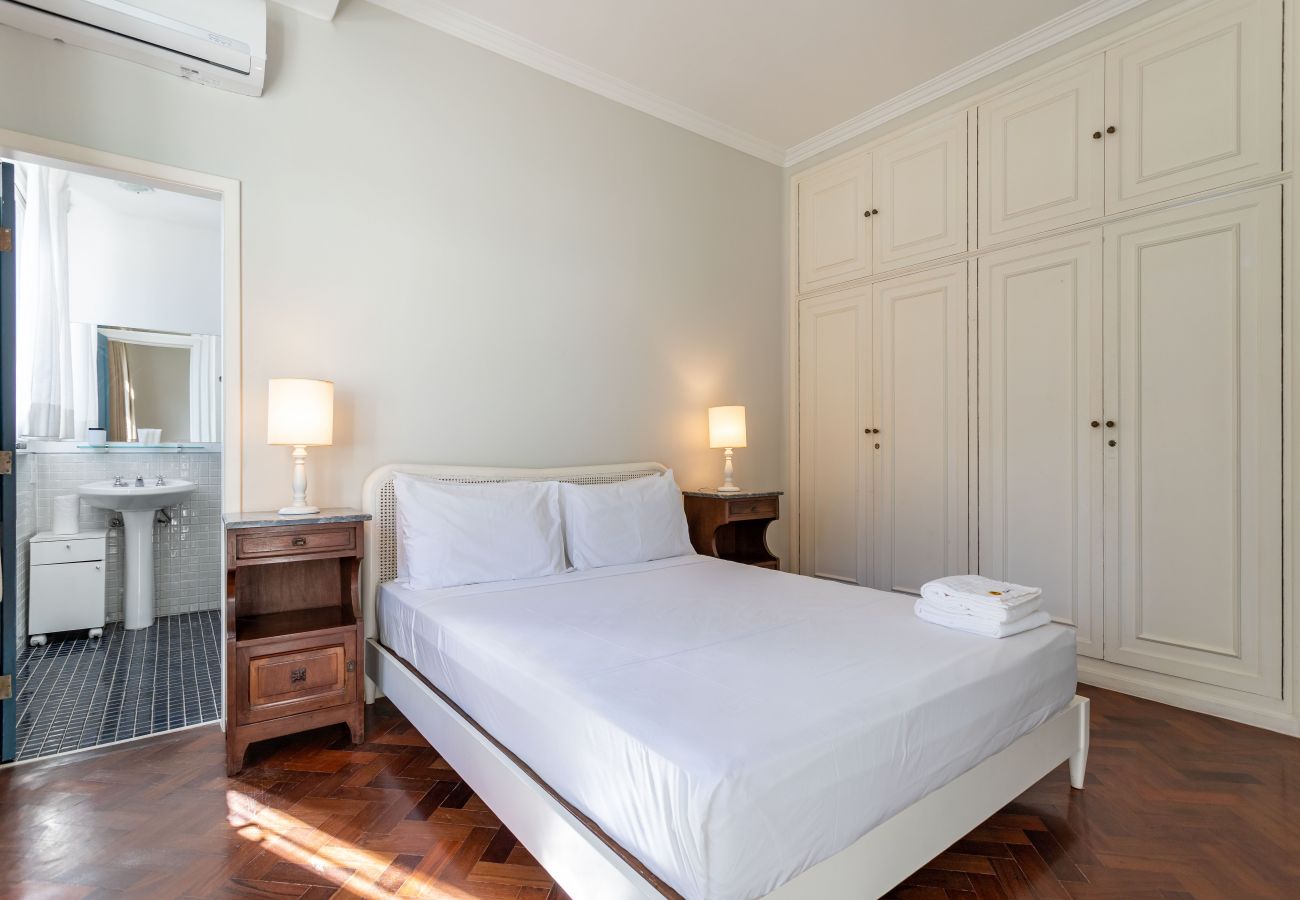 Apartment in Rio de Janeiro - Refúgio literário, próximo ao Arpoador | FCO501