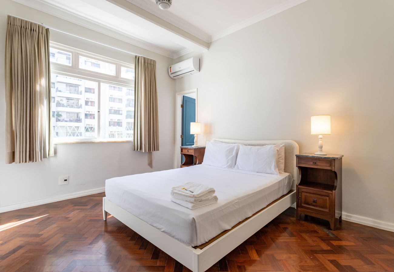 Apartment in Rio de Janeiro - Refúgio literário, próximo ao Arpoador | FCO501