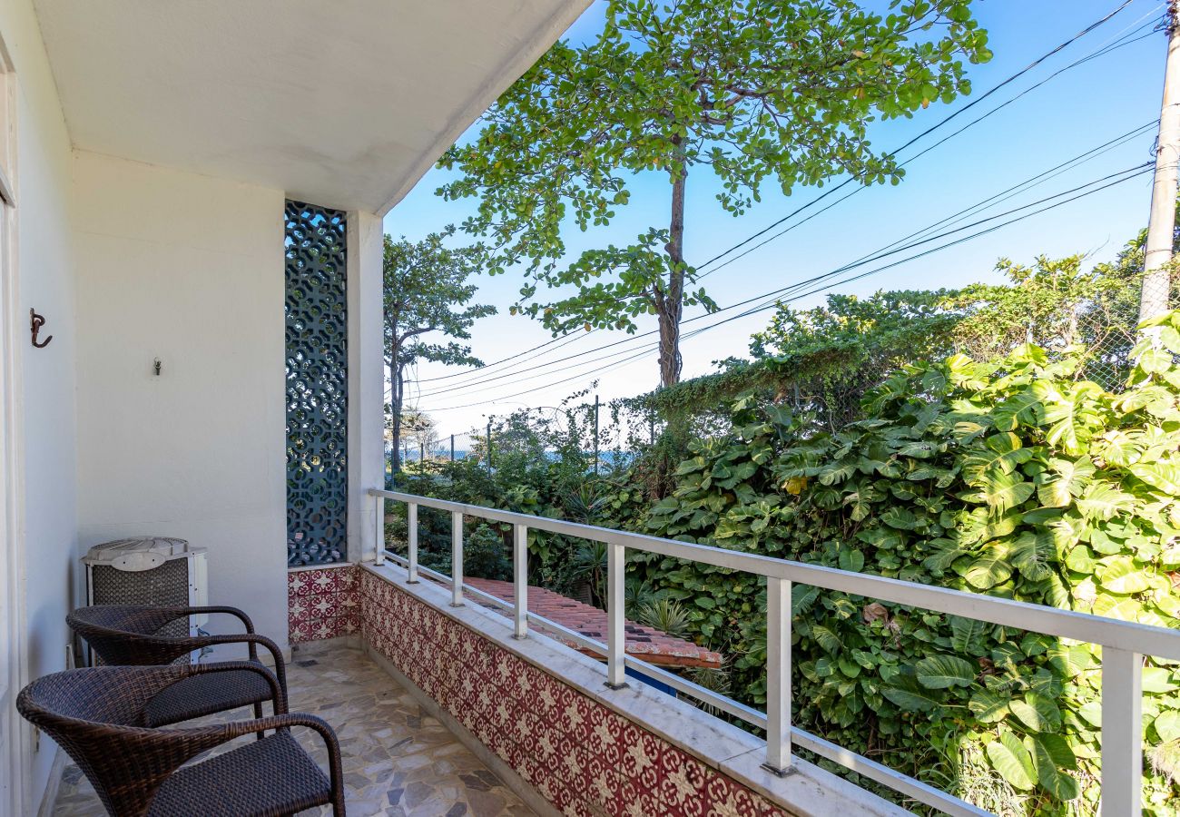 Apartment in Rio de Janeiro - Refúgio literário, próximo ao Arpoador | FCO501