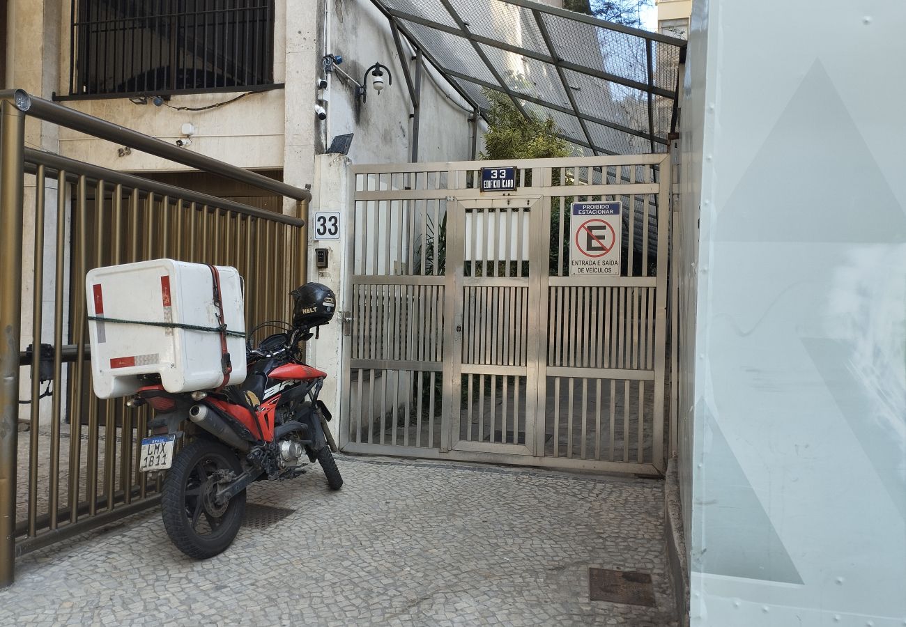 Apartment in Rio de Janeiro - Refúgio literário, próximo ao Arpoador | FCO501