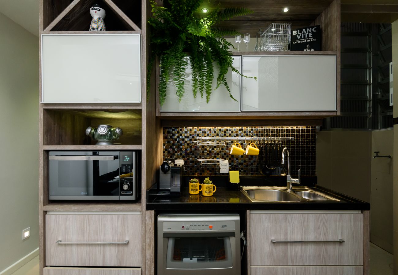 Apartment in Rio de Janeiro - 800m da Praia de Copacabana | BC101
