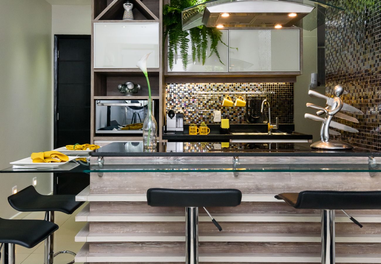 Apartment in Rio de Janeiro - 800m da Praia de Copacabana | BC101