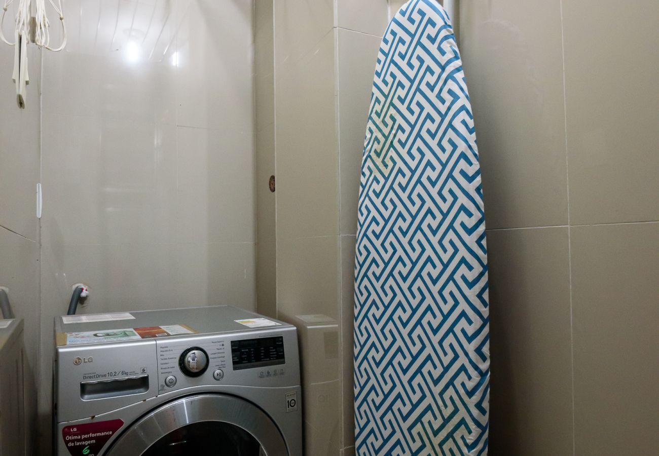 Apartment in Rio de Janeiro - 800m da Praia de Copacabana | BC101