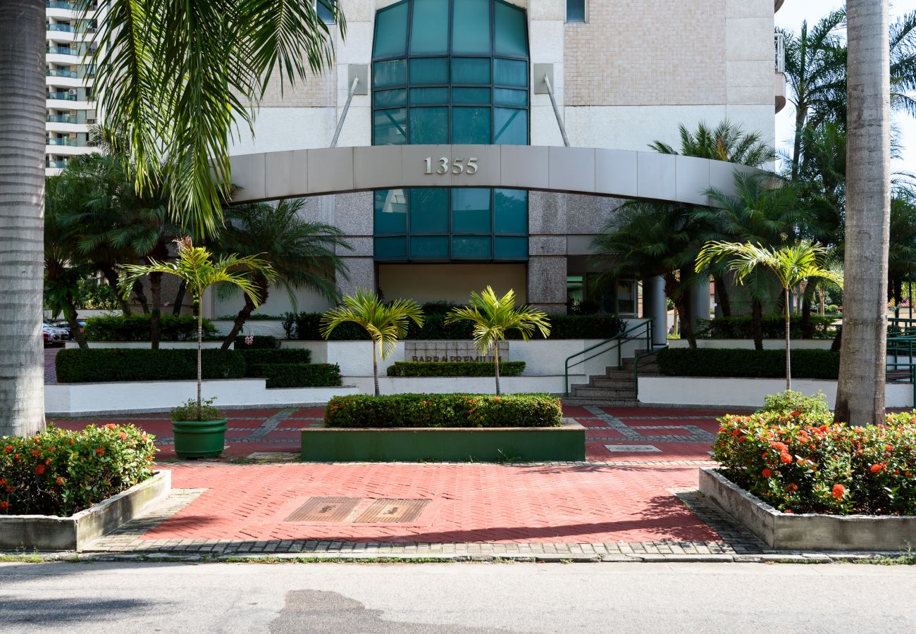 Rent by room in Rio de Janeiro - Suíte, piscina e academia | BPremium T1 1208.4
