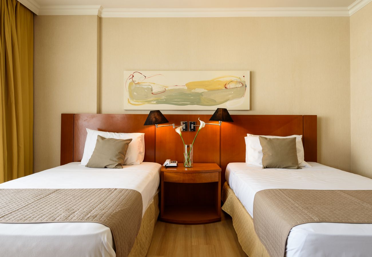 Rent by room in Rio de Janeiro - Suíte, piscina e academia | BPremium