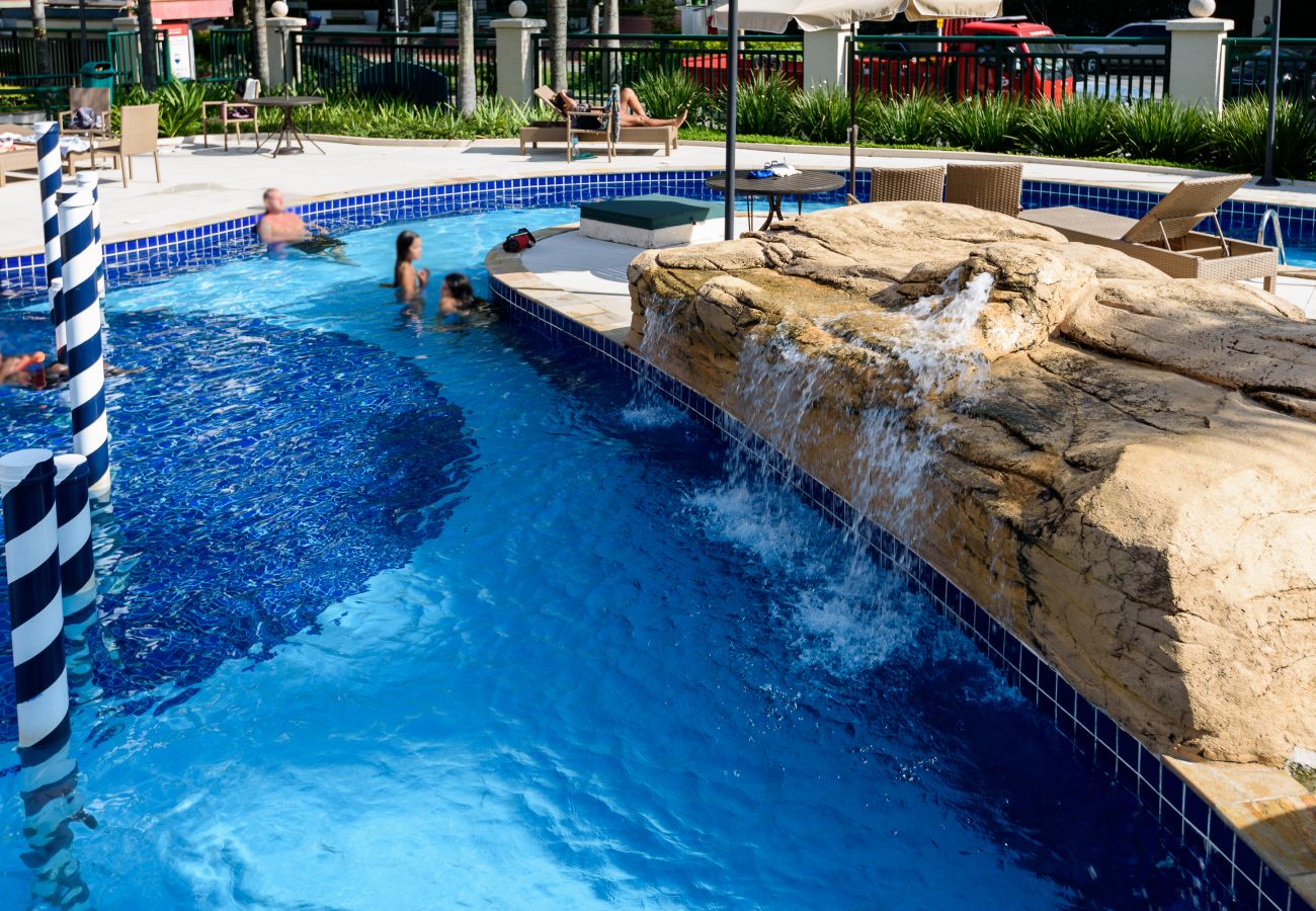 Rent by room in Rio de Janeiro - Suíte, piscina e academia | BPremium T3 Z10