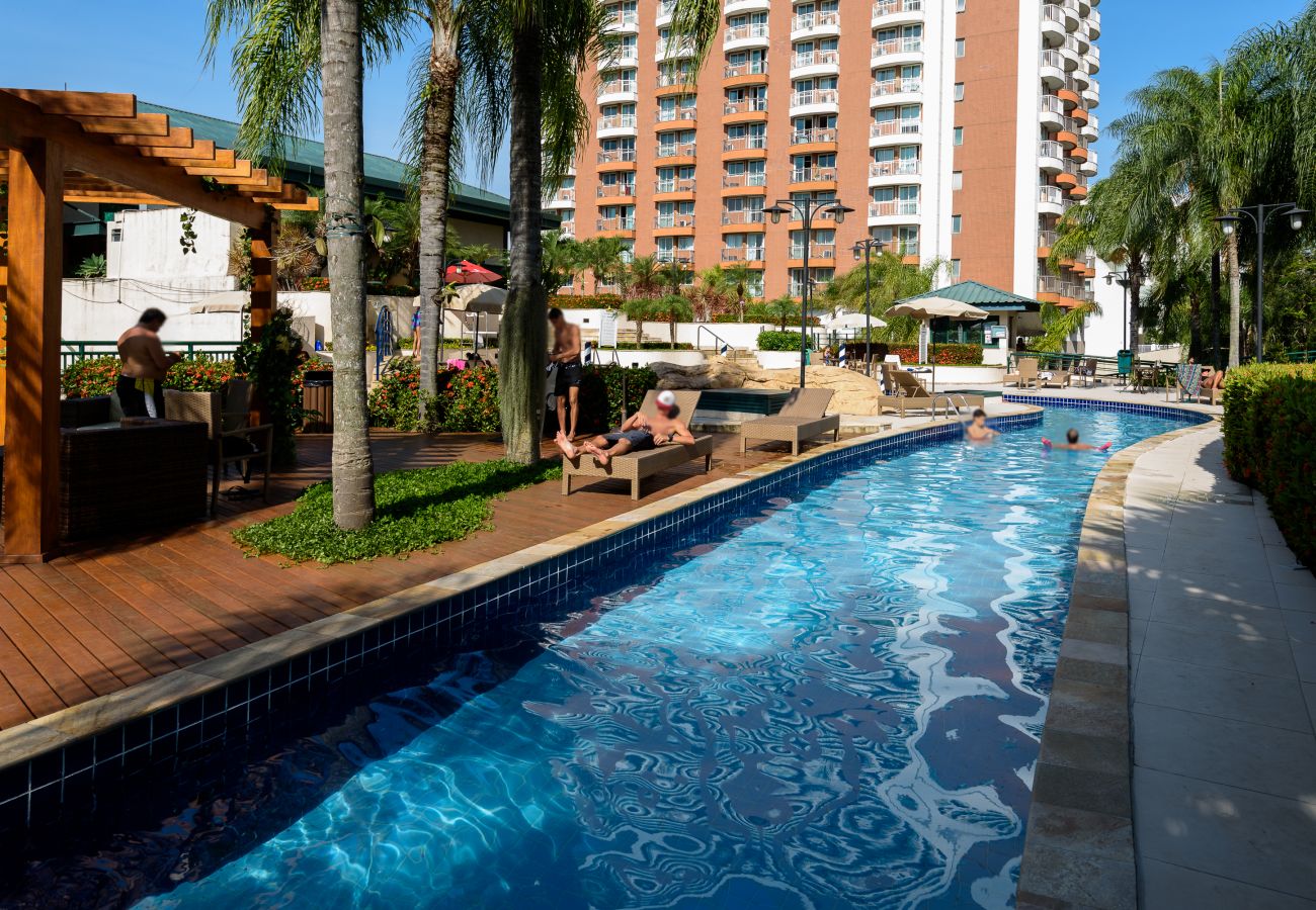 Rent by room in Rio de Janeiro - Suíte, piscina e academia | BPremium T3 Z10