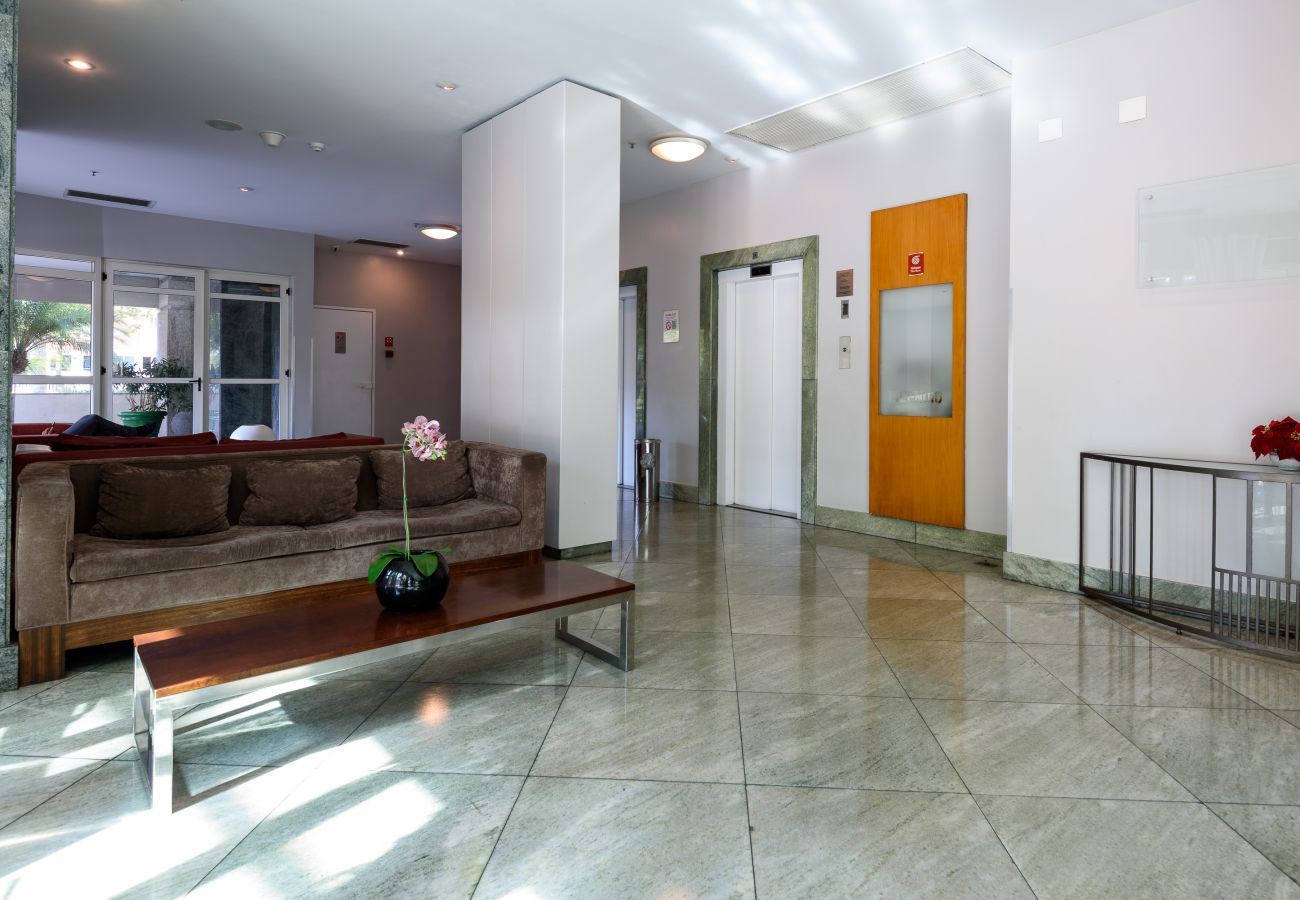 Rent by room in Rio de Janeiro - Suíte, piscina e academia | BPremium T3 Z10