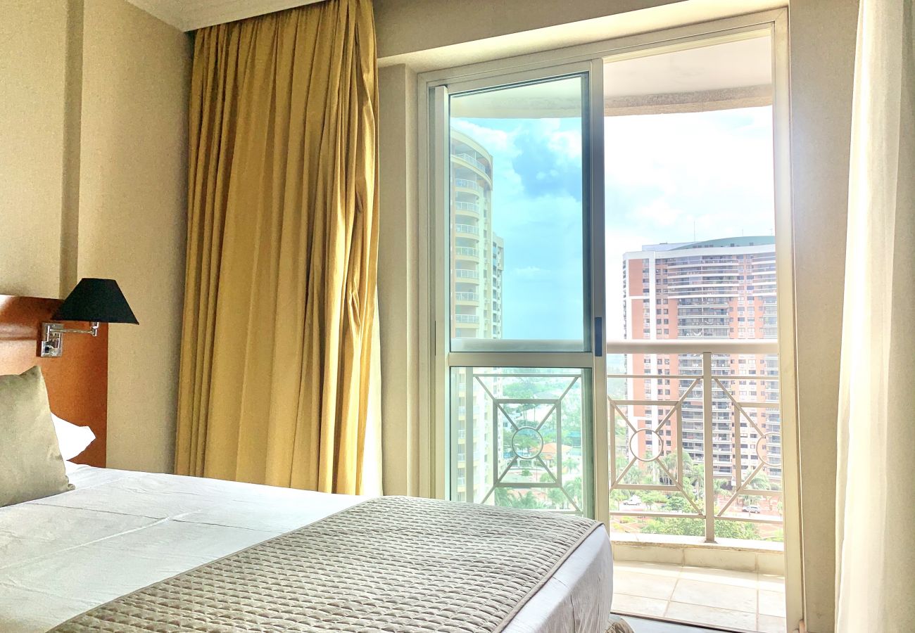 Rent by room in Rio de Janeiro - Suíte, piscina e academia | BPremium T3 Z10