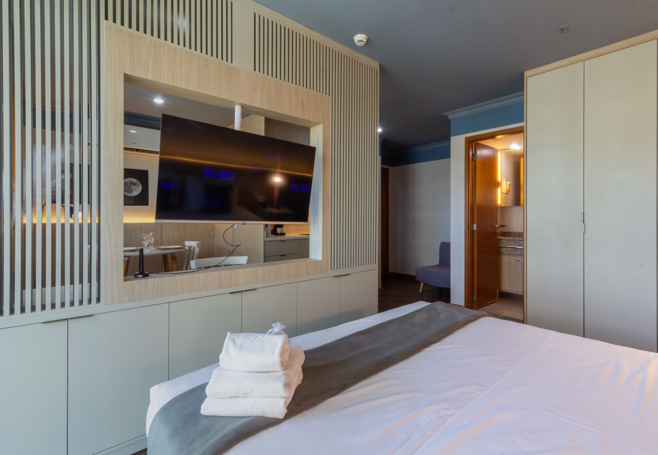 Rent by room in Rio de Janeiro - Suíte, piscina e academia | BPremium T5 