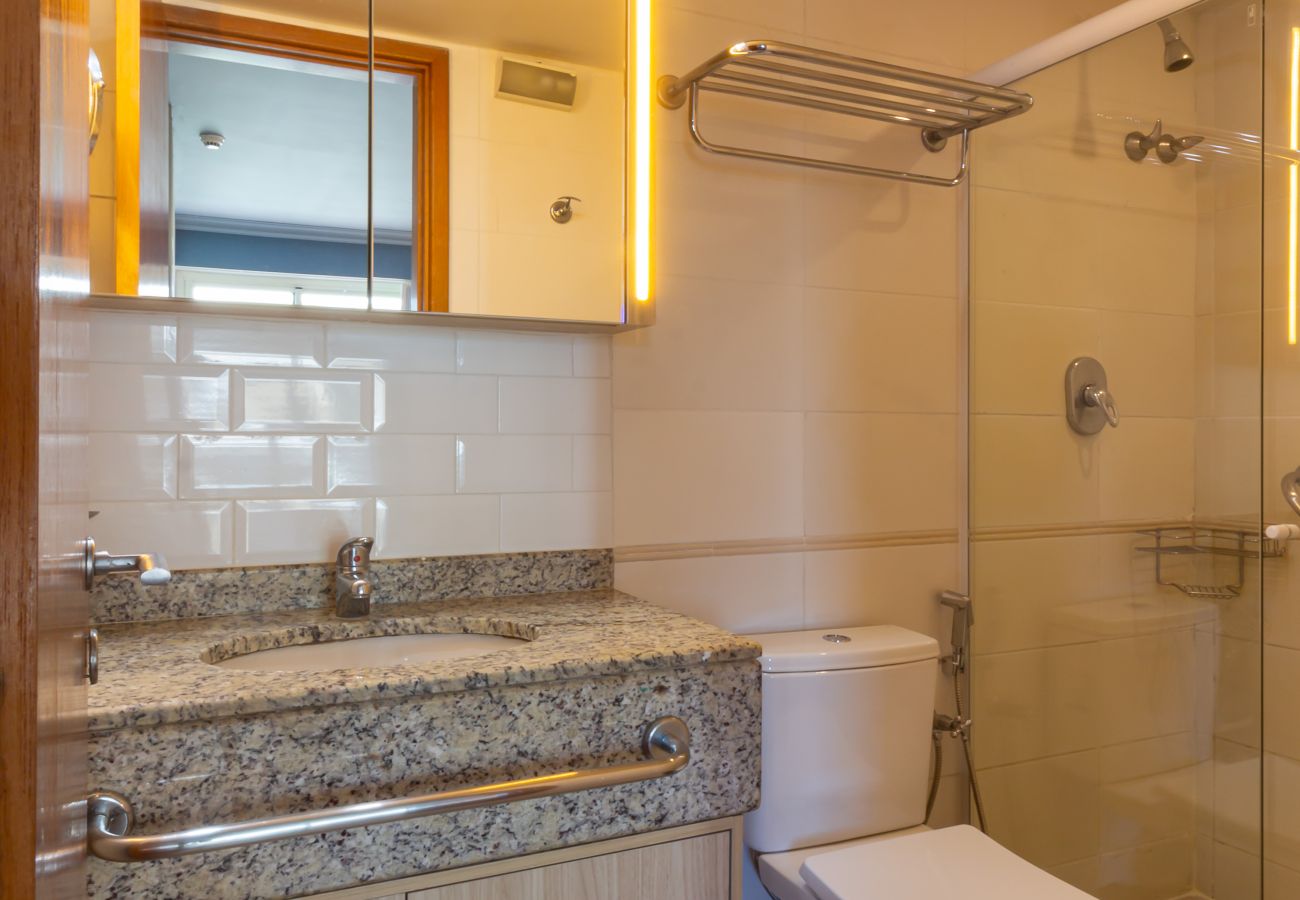Rent by room in Rio de Janeiro - Suíte, piscina e academia | BPremium T5 