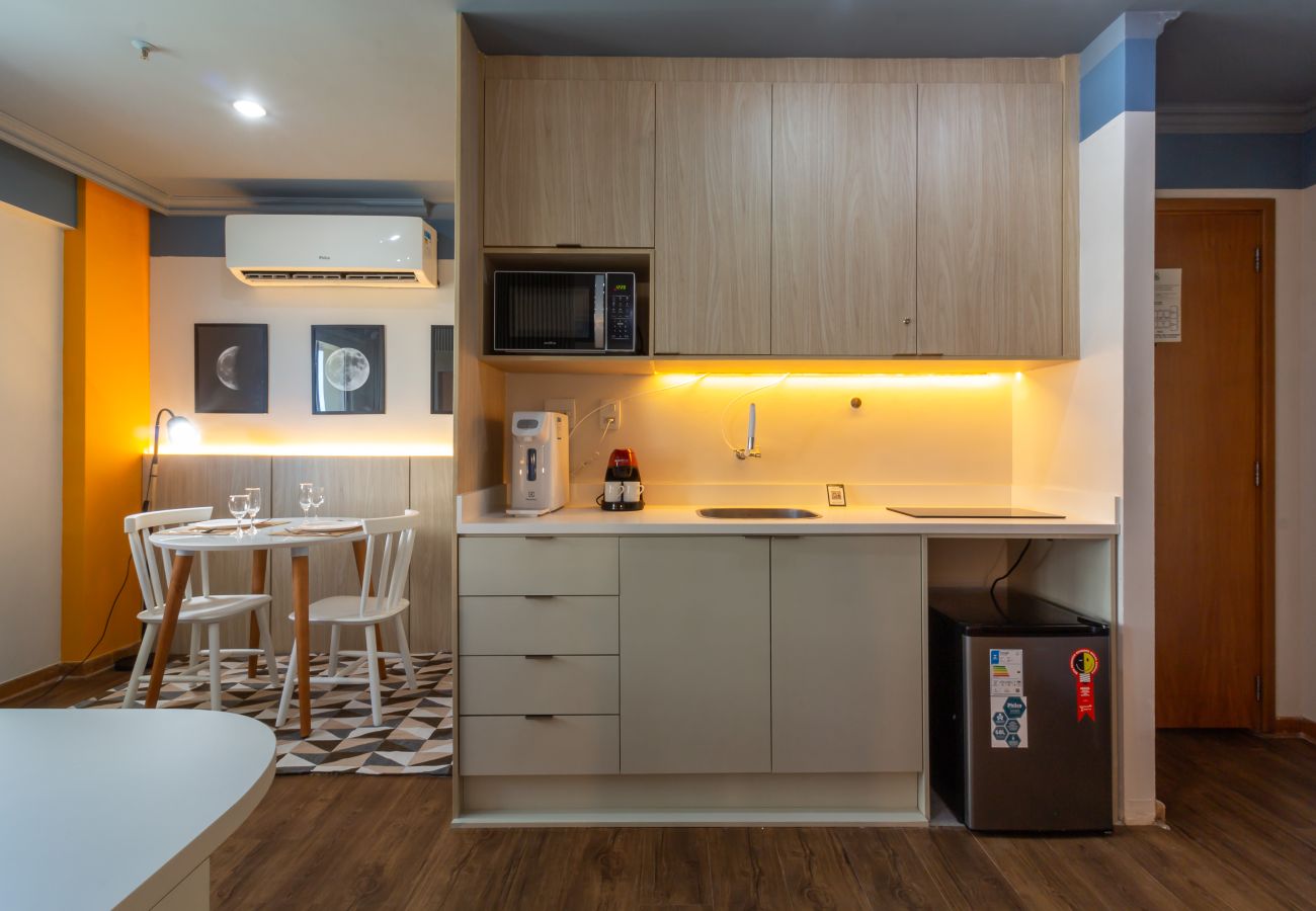 Rent by room in Rio de Janeiro - Suíte, piscina e academia | BPremium T5 