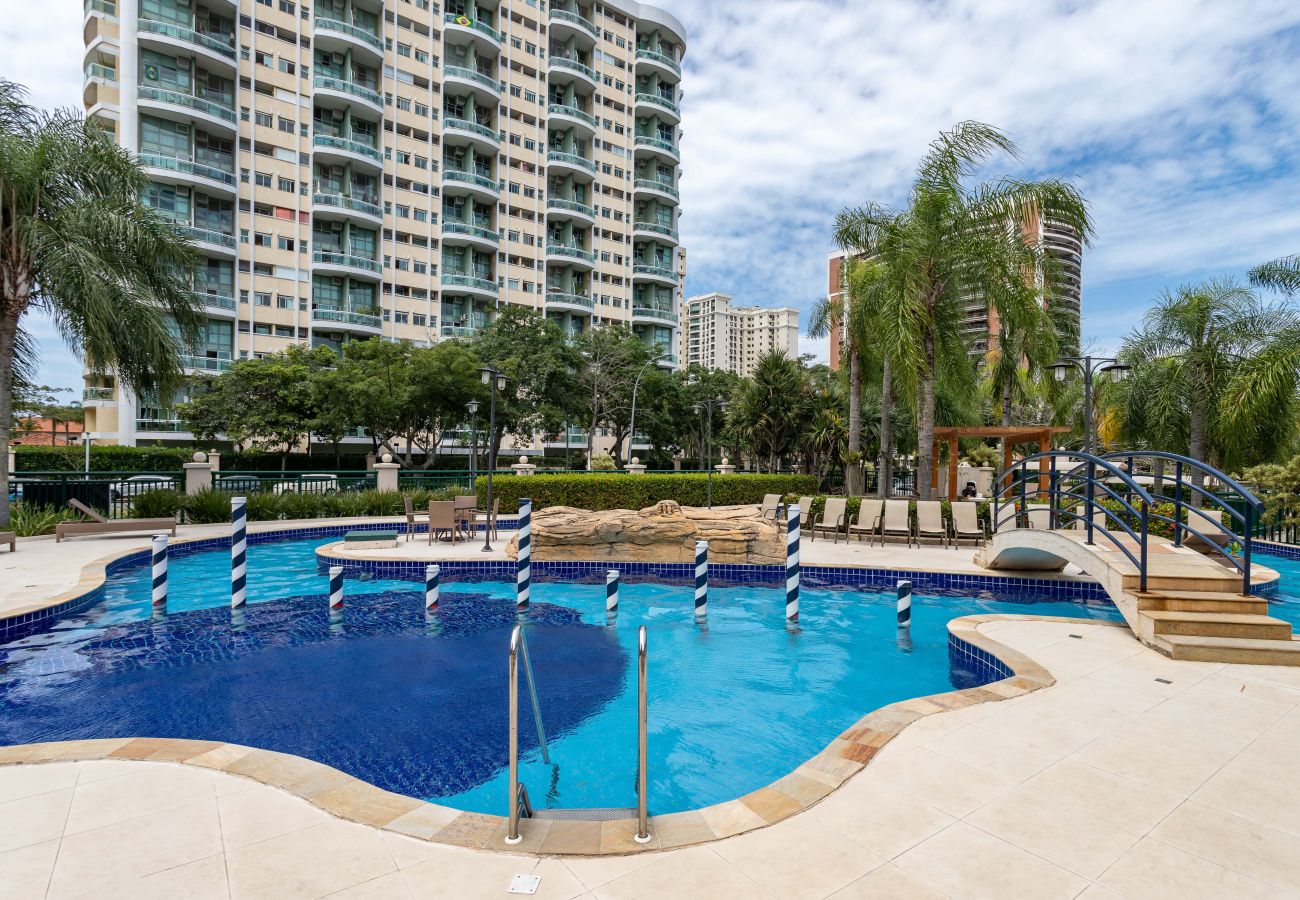 Rent by room in Rio de Janeiro - Suíte, piscina e academia | BPremium T5 