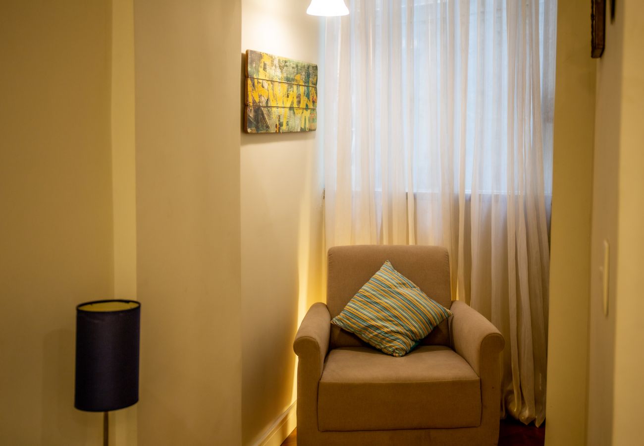 Apartment in Rio de Janeiro - 5 minutos da Praia do Leblon | AP204