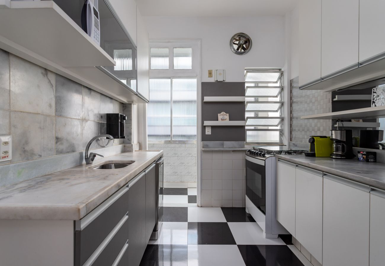 Apartment in Rio de Janeiro - Vista para o mar, 50 metros da praia | BI701