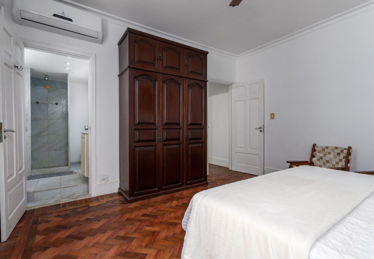 Apartment in Rio de Janeiro - Vista para o mar, 50 metros da praia | BI701