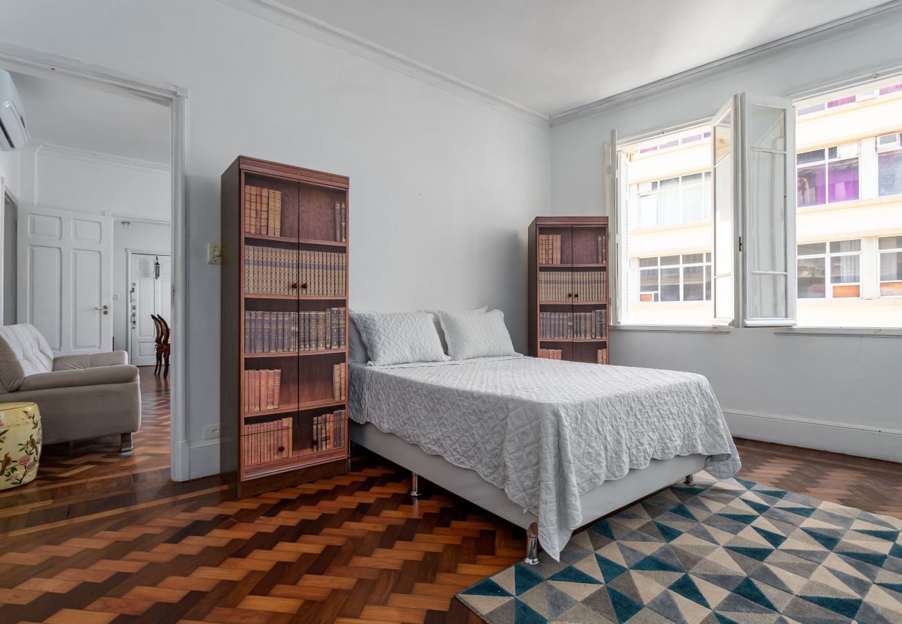 Apartment in Rio de Janeiro - Vista para o mar, 50 metros da praia | BI701