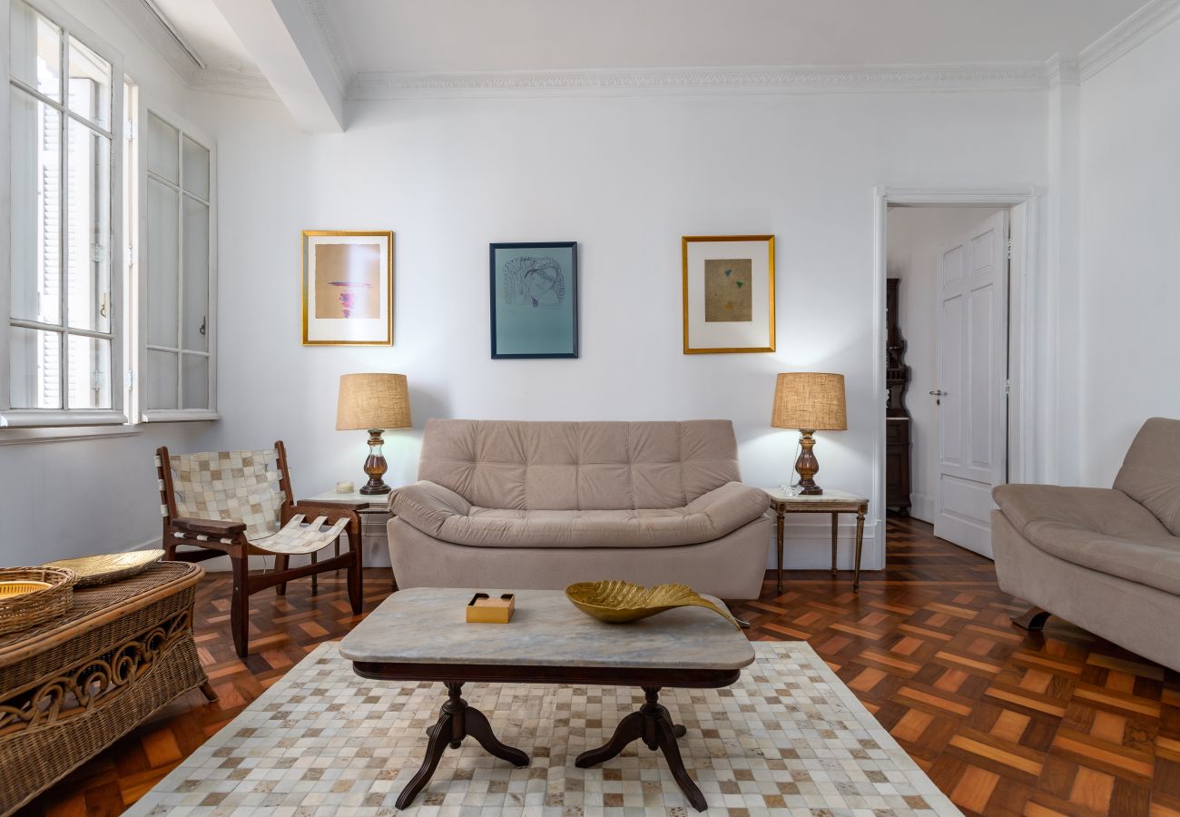 Apartment in Rio de Janeiro - Vista para o mar, 50 metros da praia | BI701